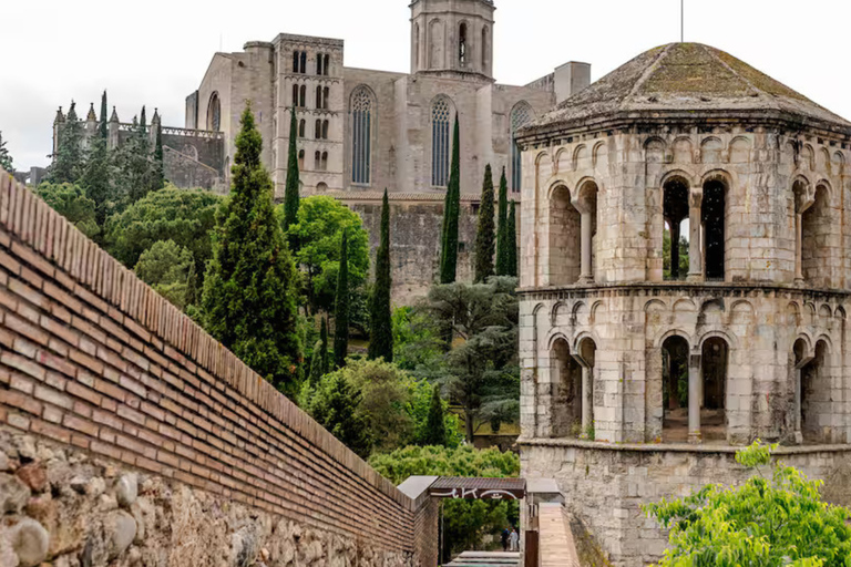 Girona: Walking Tour of Secrets, Stories, and Vantage Points