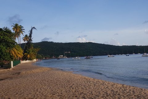 Martinique: Guided underwater scooter snorkeling at Pointe Burgos Martinique: Guided snorkeling with an underwater scooter at Pointe Burgos