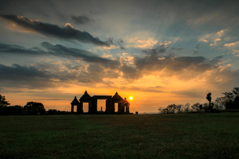 Ganztagestour zum Sonnenaufgang des Vulkans Merapi, Borobudur und Ratu Boko