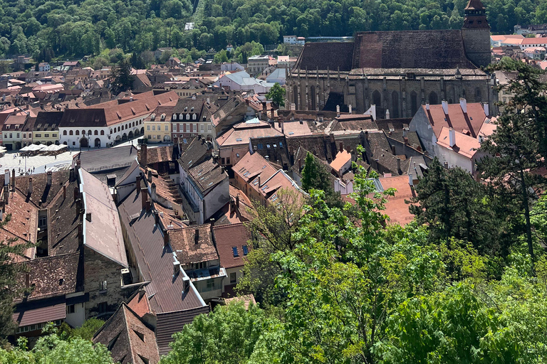 Brașov: Guided Walking Tour with Local Stories