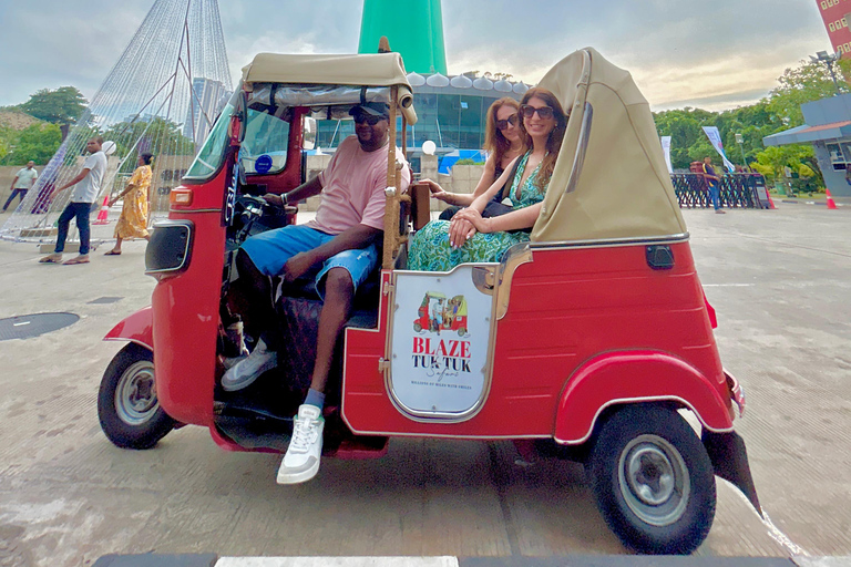 Tuk Tuk Private Safari Tour Exploring Capital Colombo