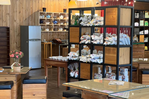 Handunugoda Tea Estate Tour with Pickup & Drop off