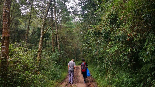 Kathmandu: Nagarkot Sunrise & Changu Narayan Hike Adventure