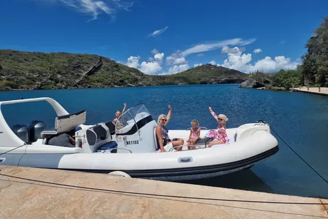 Curacao: Private Boat Tour with Captain Dirk