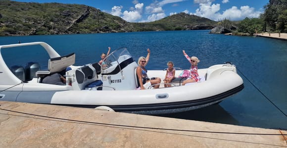 Curacao: Private Boat Tour with Captain Dirk