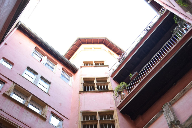 Lyon: Guided walk through the heart of the secret traboules