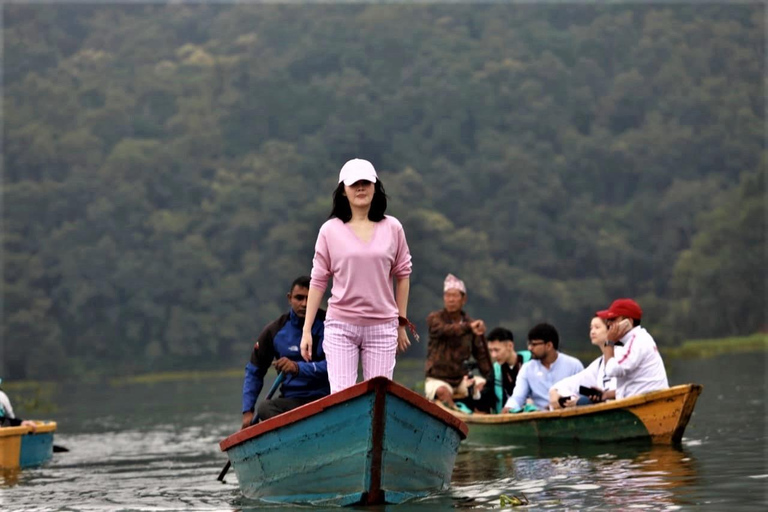 Pokhara: Fewa, Begnas, and Rupa Lakes Tour with Boat Ride