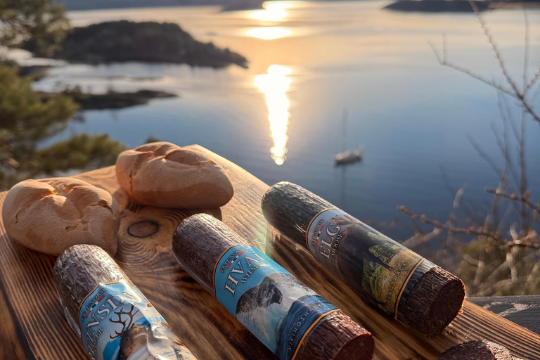 Oslo Fjord: Malmøya tour with Reindeer, Moose &Whale Sausage