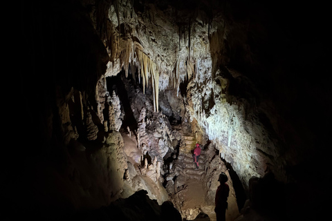 Alcúdia: gruta pirata, explora as suas salas e labirintosAlcúdia: pirate cave, explore its rooms and labyrinths