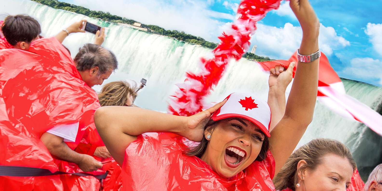 Toronto: Niagara Falls Day Tour + Boat & Behind the Falls