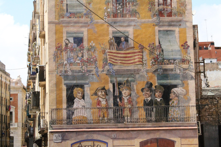 Tarragona: Walking Tour with Roman History, Secrets, and Local Life