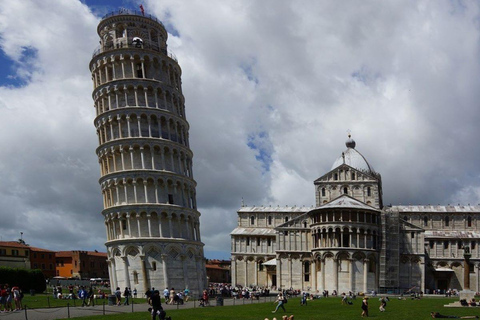 Roma: Escursione a Pisa con accompagnatore localeRoma: Escursione a Pisa con un locale