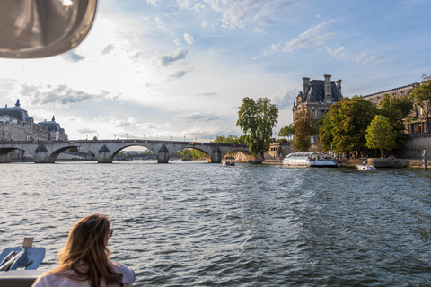 Paris: Private Seine River Cruise Paris: Private Seine River Cruise with Guide