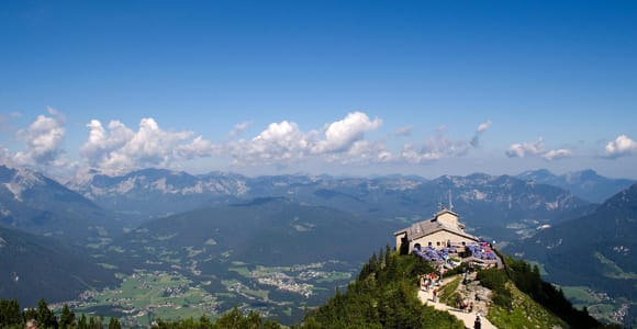 From Munich by minivan: Hiking tour to Eagle's Nest