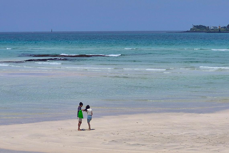 Jeju: UNESCO WestSouth & East Highlights 2 Days Combo Tour