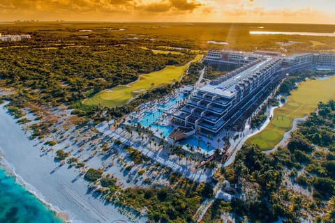 Private Shuttle CUN Airport to Atelier Playa Mujeres