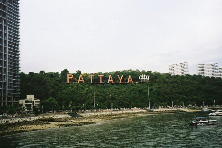 Pattaya: Budda, pływający targ, zwiedzanie muzeum klejnotów i lunch