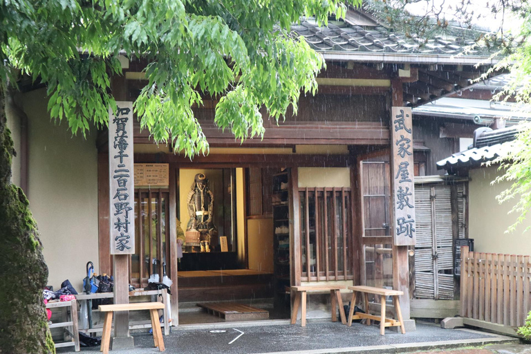 Kanazawa Shore Excursion: Samurai District & Local Market