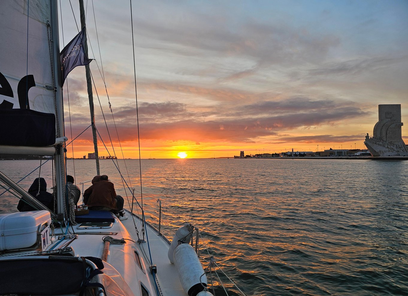 Lissabon: Sejltur med byens skyline med drinks og snacks