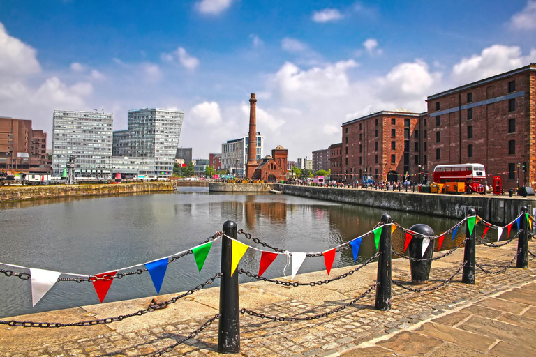 Liverpool: Old Town Walking Tour & River Cruise 3-hour: Old Town Walking & Cruise Tour