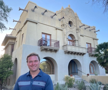 Downtown Tucson & El Presidio Walking Tour with Local Guide