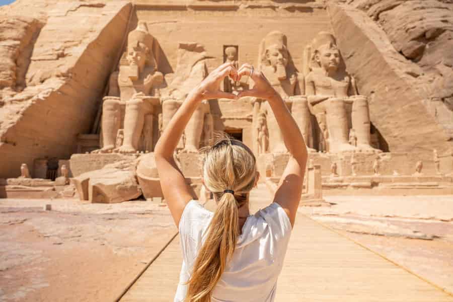 Assuan: Abu Simbel Gruppenreise mit Führung und Eintrittsgeldern. Foto: GetYourGuide Assuan: Abu Simbel Gruppenreise mit Führung und Eintrittsgeldern. Foto: GetYourGuide