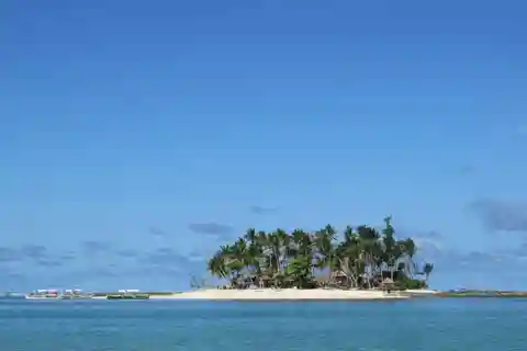 Siargao Island Hopping: Tri Island Tour - Shared and Private