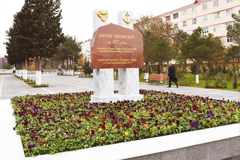 Baku: Sumgait City, Pink Lake & Vibrant Green Bazar Visit