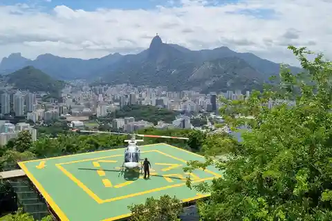 Cariocando in Christ Redeemer & Sugarloaf + Helicopter Tour