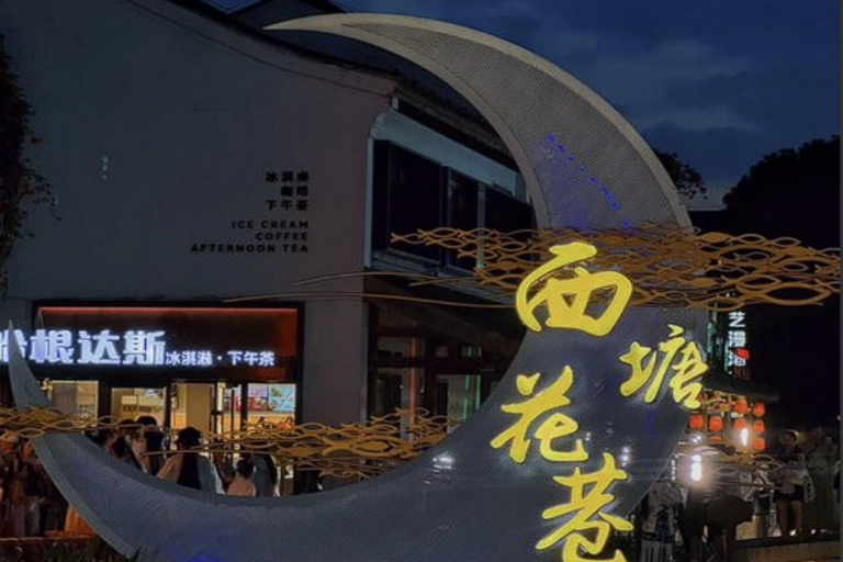 Shanghai: Xitang Night Water Town & Paddleboard Trip