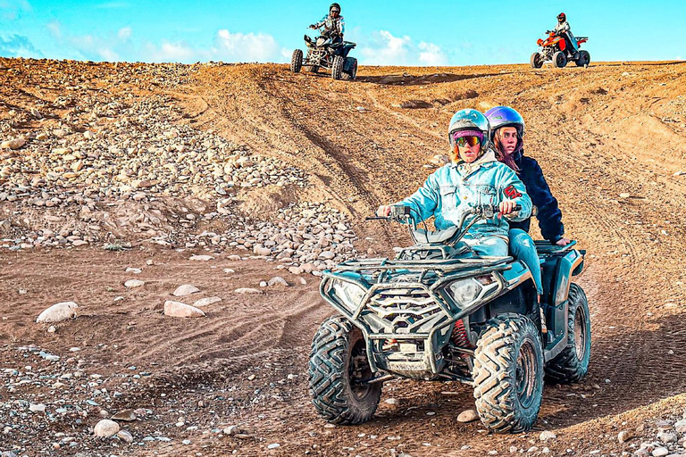 Marrakech: Agafay woestijn Quad &amp; kamelenritten met dinnershow
