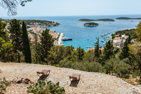 Split: hele dag per catamaran naar Hvar en Pakleni-eilanden