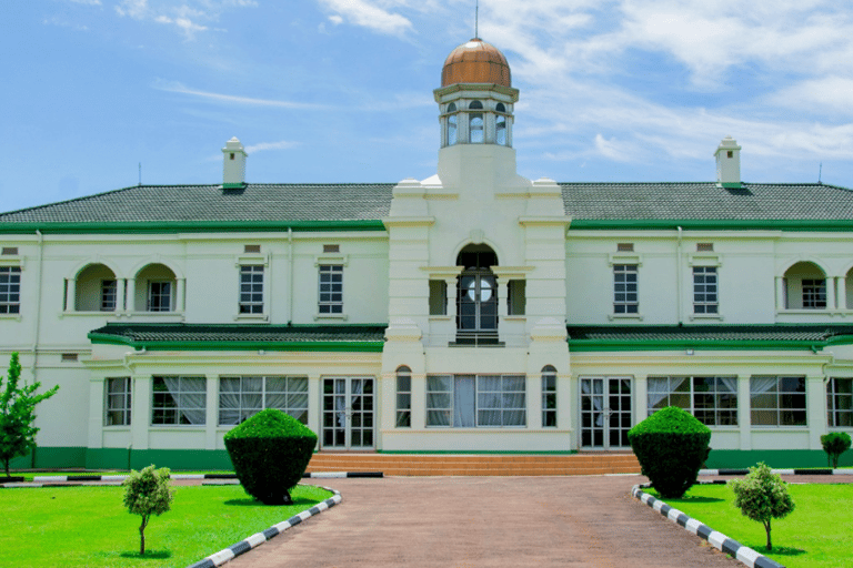 Kampala: Buganda Cultural Trail & Wakaliwood Tour