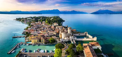 Mailand: Gardasee, Salò und Sirmione Tagestour mit Boot ...