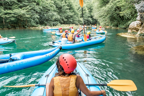 Depuis Zagreb : Kayak à Mrežnica et village de Rastoke - excursion d&#039;une journée