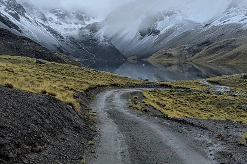 Private 4x4 Expedition: Landscapes of the Cordillera Real from La Paz