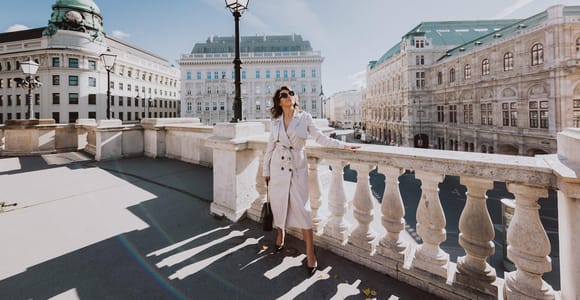 Vienna: Private Street Style Photoshoot in City Center
