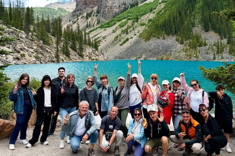 Calgary: Lake Louise, Moraine Lake, & Emerald Lake Tour
