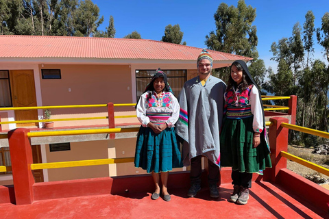 Experience Lake Titicaca: 2 days among the Quechua-speaking community and floating reed islands Experience Lake Titicaca: 2 days among a Quechua-speaking community and floating reed islands
