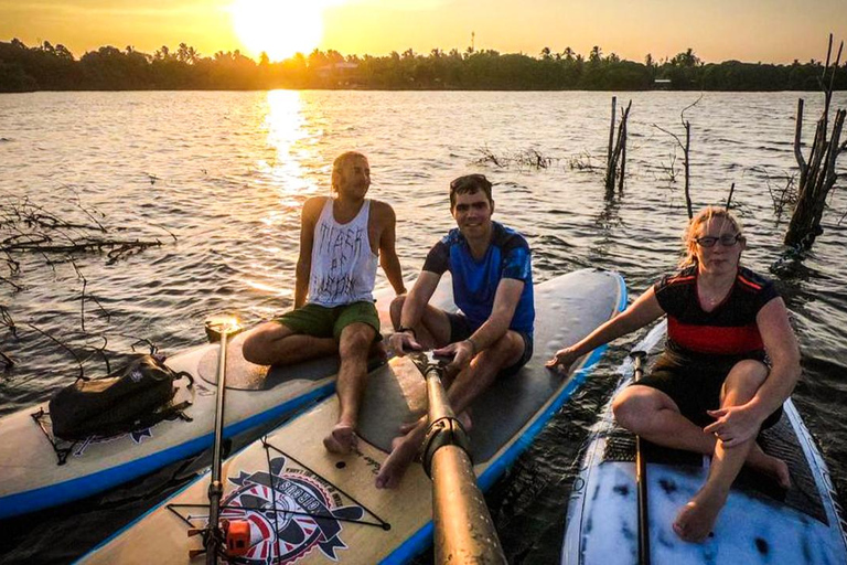Negombo: Guided Kayaking Tour in the Lagoon