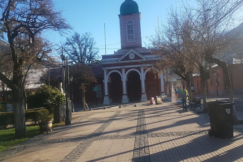 Tour Cajón del Maipo/Embalse del Yeso con Picnic mas Casa de Chocolate