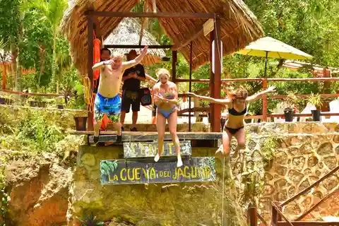 Cancun: Semi-Private 3 Waterfall Cenote Experience