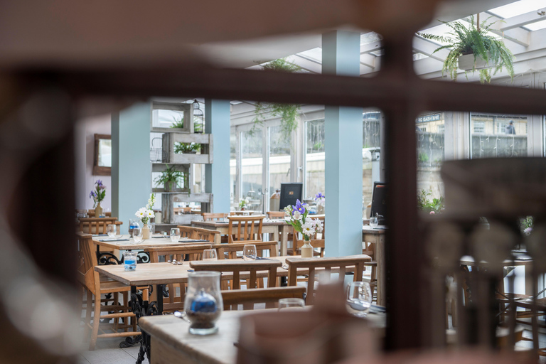 Oxford : Thé de l'après-midi de luxe avec vue sur la rivièreHigh Tea britannique traditionnel de l'après-midi au bord de la rivière