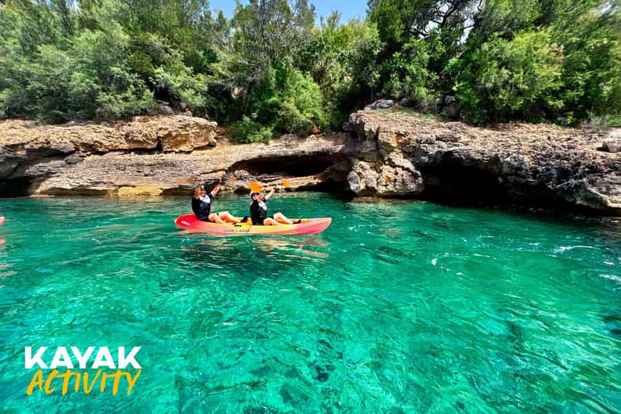 Alcudia: Kajak-Tour mit Schnorcheln & Schwimmen in der Meereshöhle. Foto: GetYourGuide