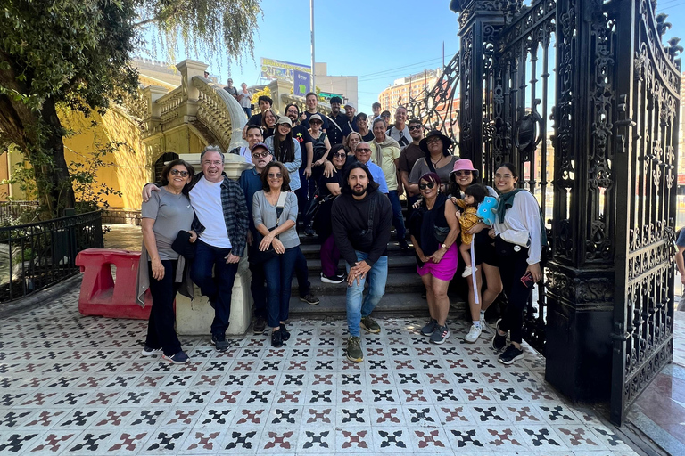 Visite guidée de Santiago : histoire vivante et dégustation de plats locauxVisite guidée de Santiago : histoire vivante et dégustation de spécialités locales