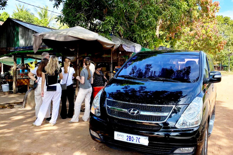 Siem Reap nach Phnom Penh mit einem privaten SUV / Minivan Taxi