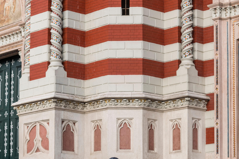 Candelaria Bogotá: Photo Shoot and Private Hike for Couples