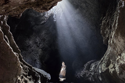 Vulkanische speleologie Cueva de Las Palomas (ES-EN)
