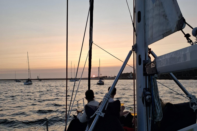 Porto,cruise with magical sunset ocean,open sail drink&snack Shared Magical Sunset Ocean