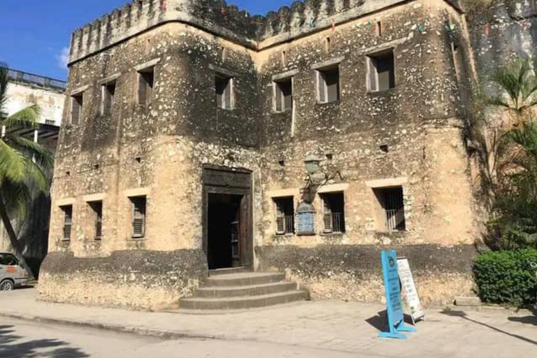 Zanzibar: Ancient Town Tour Zanzibar: Ancient Stone Town Not Hotel Pick Up and Drop Off